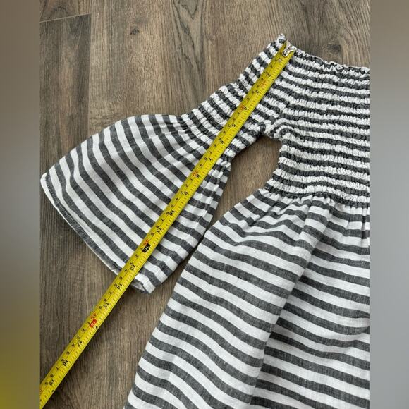 C&C California Smocked Bell Sleeve Striped 100% Linen Top Medium - Picture 5 of 8